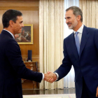 Pedro Sánchez y el rey Felipe VI en la ronda de consultas en el Palacio de la Zarzuela, el 17 de septiembre del 2019.