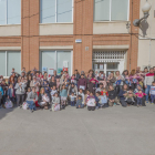 Foto de familia del acto de bienvenida a los niños y niñas nacidos el 2018 en Constantí.