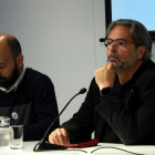 Rueda de prensa de la Associació de Foment de la Caixa de Solidaritat en el Colegio de Periodistas con Ernest Benach y Marcel Mauri.