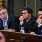 Pau Molins, abogado de Santi Vila; Josep Riba, letrado de Carles Mundó, y Mariano Vergés, abogado de Dolors Bassa.