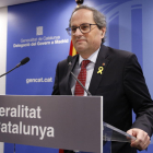 Plano medio del presidente de la Generalitat, Quim Torra, en una rueda de prensa.
