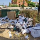 Imagen de la fotografía de basura y escombros que ha compartido el alcalde de Altafulla, Jordi Molinera.