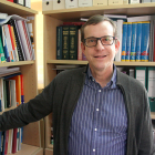 El catedràtic Jordi Salas-Salvadó, al seu despatx de la facultat de Ciències de la Salut de la URV, a Reus.