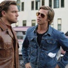 Brad Pitt i Leonardo DiCaprio en una de les escenes d''Érase una vez en... Hollywood' de Quentin Tarantino.