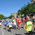 Imatge de la 6a cursa solidària de l'Aquópolis, que incloïa una prova atlètica de 5 quilòmetres i una caminada de 2 quilòmetres.