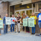 Los afectados por el cierre de la línea de P3 de la escuela se manifestaron ayer por la mañana en Tarragona.