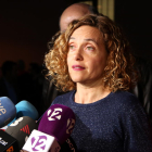 La ministra de Política Territorial i Funció Pública, Meritxell Batet, en l'atenció als mitjans previ a l'acte presentació de la candidata socialista a l'alcaldia de Valls, Rosa Maria Ibarra.