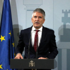 Plano medio del ministro de Interior, Fernando Grande-Marlaska, en rueda de prensa.