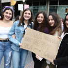 Un grupo de estudiantes protestan contra el «machismo» de las aulas el pasado noviembre.