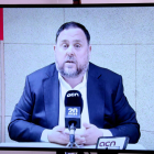 El candidat d'ERC el 28-A, Oriol Junqueras, durant la roda de premsa a l'ACN per videoconferència des de la presó de Soto del Real.