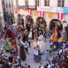 El baile en la plaza del Pati de Valls, con todos los gigantes participantes.
