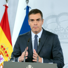Pla mig del president del govern espanyol, Pedro Sánchez, anunciant el nou decret d'estat d'alarmaa