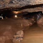 Imagen de uno de los espacios de la cueva de la Fuente Mayor donde|dónde los investigaciones del IPHES realizan excavaciones
