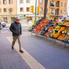 Els punts de venda de fruites i verdures situats al carrer no es podran posar els mesos d'estiu.