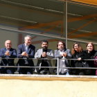 El conseller de Treball, Chakir el Homrani; y del alcalde de Tarragona, Pau Ricomà, entre otras autoridades, en la visita al complejo de la antigua Ciutat de Repòs de Tarragona.