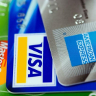 Las numeraciones de las tarjetas de crédito de las víctimas se obtenían de forma fraudulenta gracias a correos electrónicos enviados de forma masiva simulando ser la entidad bancaria.