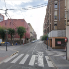 Imatge del carrer Reial, al barri del Port de Tarragona, per on passarà el col·lector d'aigües que pretén acabar amb les inundacions.