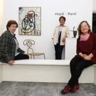 Maria Franquès, Assumpta Piqué i Carme Puyol aquest dimarts a la Galeria Pinyol.