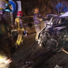 Així va quedar un vehicle accidentat el passat febrer a Tarragona, on van morir tres persones.