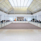 El president del govern espanyol, Pedro Sánchez, presideix el Consell de Ministres extraordinari per aprovar l'estat d'alarma