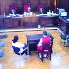 Captura de pantalla del acusado de violar y retener a una mujer en Tarragona, declarando en la Audiencia de Tarragona.