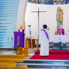 La misa que los padres rogacionistes oficiaron en el Santuario de Loreto se pudo seguir por Internet y en el Santuario de Misericordia se registró para ser proyectada en las iglesias.
