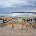 Se han cerrado los accesos a las playas del Fortí y Canyadell.