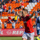 Fran Carbia celebrant el primer gol que va anotar diumenge contra l'Ebro i que posava per davant en el marcador als grana.