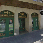 Imagen de la entrada de la discoteca Highland, situada en la Rambla Vella de Tarragona.