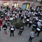 La protesta se organizó en la plaza de la Vila.