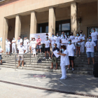 Protesta de celadores delante del Hospital Josep Trueta de Girona.