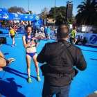 Marta Galimany con el trofeo de campeona de España en Maratón