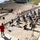 Personatges romans i del públic en una de les activitats organitzades per Tarraco Viva que s'ha fet a l'amfiteatre romà de Tarragona.