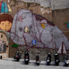 Justo Heras, conocido como Megan, ha pintado numerosos murales y plafones en Tarragona ciudad.