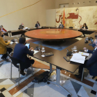 Pla general de la reunió del Consell Executiu del Govern a Palau .