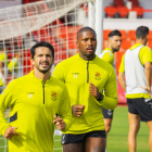Jonathan Pereira y Romain Habran durante un entrenamiento en septiembre, en el Nou Estadi.