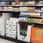 La estantería de una tienda de Mercadona en la cual se vende el bicarbonato de sodio.
