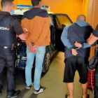 Agents de la Policia Nacional d'Alacant han detingut a cinc persones per la seva presumpta implicació en diferents robatoris comesos en naus
