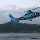 Imagen del helicóptero de la Agencia Tributaria que ha participado en el operativo.