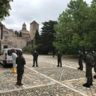 Plano general de efectivos del ejército en la plaza del Monasterio de Poblet antes de iniciar los trabajos de desinfección.
