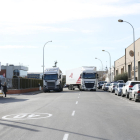 Polígono industrial de Valls, con la fábrica de Kellogg's y movimiento de camiones.