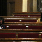 Francesc de Dalmases (JxCat) i Marta Vilalta (ERC), en la sessió de la Diputació Permanent del Parlament del 24 de febrer.