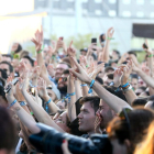 Público levantando las manos durante uno de los conciertos del Primavera Sound 2019.
