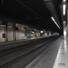 Imagen de las vías del tren a la estación de Barcelona-Sants.