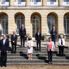 Foto de família de la reunió de responsables de Finances del G-7, a Londres.