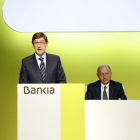 Imagen general de la intervención del presidente de Bankia, José Ignacio Goirigolzarri, en la junta general de accionistas.