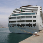 Imagen de Archivo del Costa Victoria, de Costa Cruceros, atracado en el Port de Tarragona en 2018.