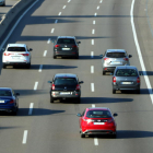 Imagen de vehículos circulando por la autopista AP-7.