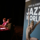 Pla mitjà de la roda de premsa de presentació del Jazz World Congress presentat a Reus.