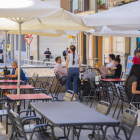 Imagen de la terraza de un establecimiento de la calle Lleida de Tarragona.